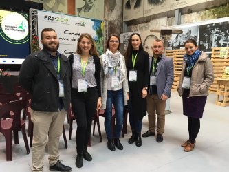 Vidiecky parlament mladých sa v týchto dňoch zúčastňuje Európskeho vidieckeho mládežníckeho parlamentu Vidiecky parlament mladých sa v týchto dňoch zúčastňuje Európskeho vidieckeho mládežníckeho parlamentu