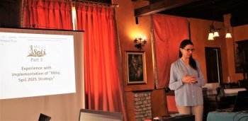 Vidiecky parlament na Slovensku v Albánsku