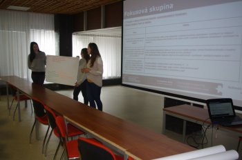 Workshop projektu Vidiecka mládež v regióne v Študentskom domove FF UKF v Nitre Workshop projektu Vidiecka mládež v regióne v Študentskom domove FF UKF v Nitre