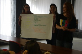 Workshop projektu Vidiecka mládež v regióne v Študentskom domove FF UKF v Nitre Workshop projektu Vidiecka mládež v regióne v Študentskom domove FF UKF v Nitre