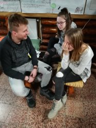 Diskusia projektu Vidiecka mládež v regióne v M-clube v Handlovej, základni mládežníckeho parlamentu v Handlovej