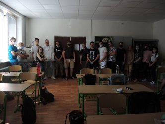 Poďte s nami na Island! ... spoznajte ako žije mládež na Islande miestne aktivity na stredných školách