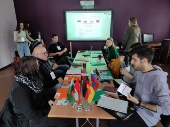 Vycestuj s nami do sveta cez Erasmus+