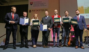 Oceňovanie osobností za rozvoj agrosektora Oceňovanie osobností za rozvoj agrosektora