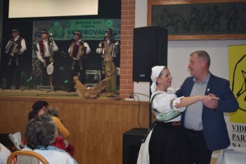 Pozývame na  celoslovenskú prehliadku výrobcov kraslíc do Cetuny + hlasovanie Pozývame na  celoslovenskú prehliadku výrobcov kraslíc do Cetuny + hlasovanie