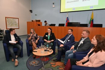 XIII. Fórum vidieka 2024: Inteligentné vidiecke komunity v digitálnej ére – budúcnosť rozvoja vidieka na Slovensku   XIII. Fórum vidieka 2024: Inteligentné vidiecke komunity v digitálnej ére – budúcnosť rozvoja vidieka na Slovensku